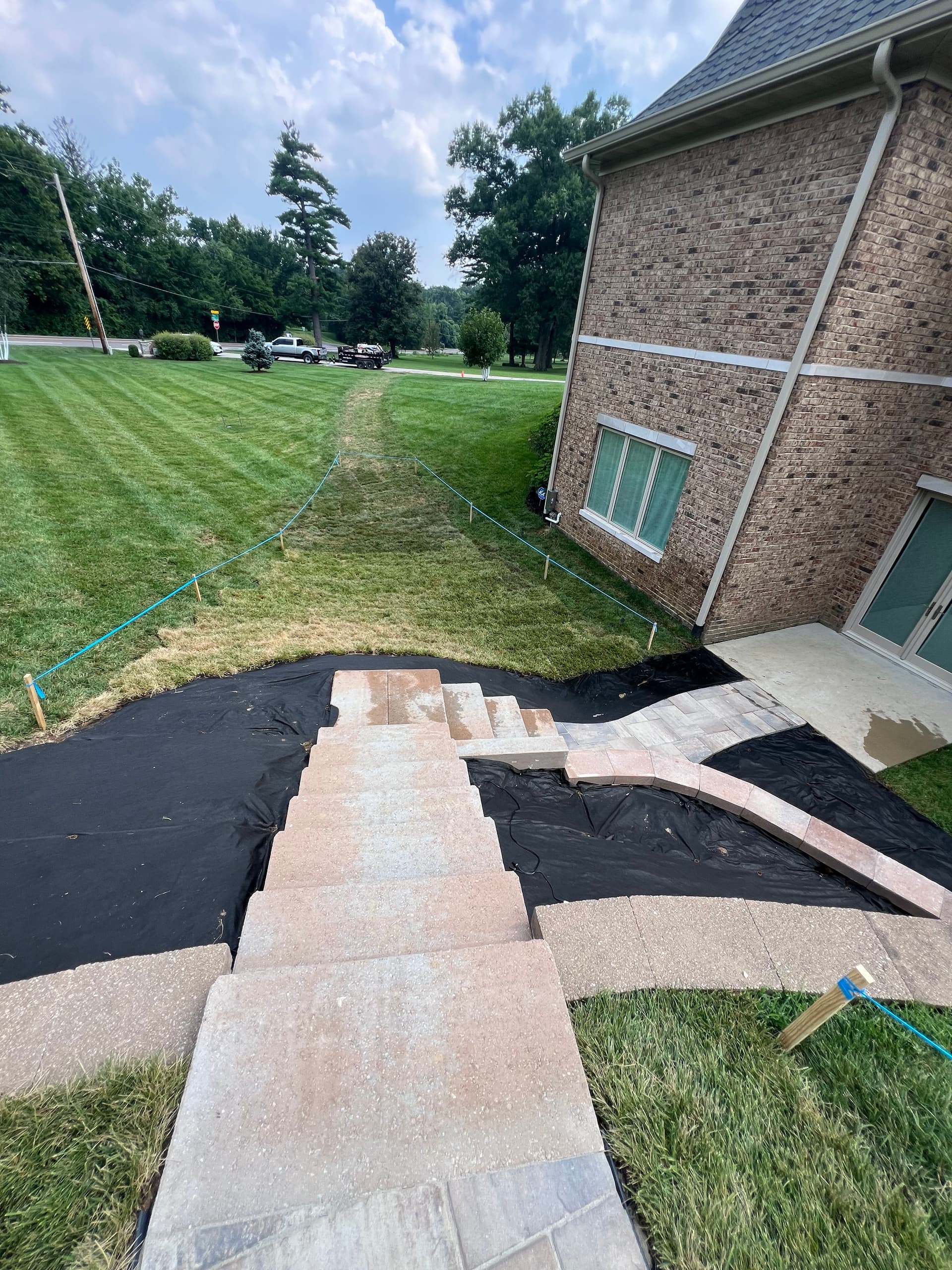 Gallery photos for Unilock Beacon Hill Flagstone Paver Walkway with Steps and Expanded Patio: Image #4
